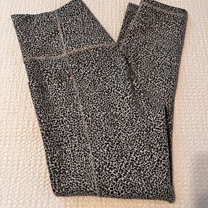 Athleta cheetah color leggings